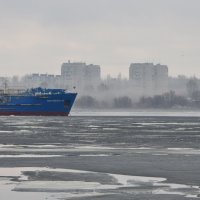 Вессенний туман на Волге :: Сергей М 