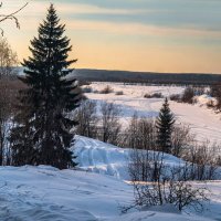 Снежный март, вид на реку Ухта. Коми :: Николай Зиновьев