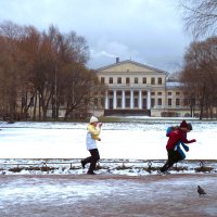 Пробежка в Юсуповском саду :: Магомед .