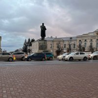 Памятник В.И.Ленину в Твери. :: Olga Oskolkova