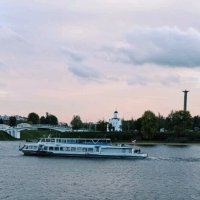 Течет река Волга... :: Георгиевич 