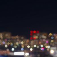 Свет в окнах домов в размытии :: Александр Синдерёв