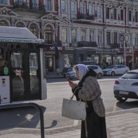 На остановке :: Татьяна Машошина На остановке :: Татьяна Машошина