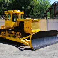 Чебоксары. Промышленный гусеничный трактор Т – 170. :: Пётр Чернега