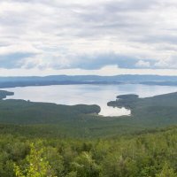 На горе Заозерная. Вид на озеро Тургояк (панорама). :: Алексей Трухин На горе Заозерная. Вид на озеро Тургояк (панорама). :: Алексей Трухин
