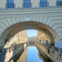 Канал в Центральном районе Санкт-Петербурга, соединяющий Неву и Мойку в районе Зимнего дворца. :: Ирэн 