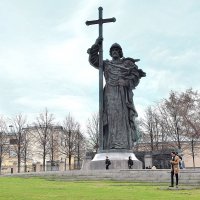  Памятник князю Владимиру  на Боровицкой площади. :: Татьяна Помогалова