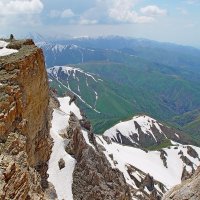 ПРОГУЛКА НА БОЛЬШОЙ ЧИМГАН - 2, с вершины. :: Виктор Осипчук ПРОГУЛКА НА БОЛЬШОЙ ЧИМГАН - 2, с вершины. :: Виктор Осипчук
