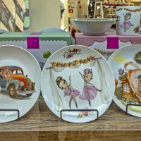 В посудной лавке :: Валерий Иванович