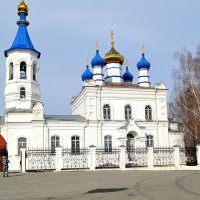 Храм Святых Апостолов Петра и Павла в г. Салаире :: Татьяна Лютаева