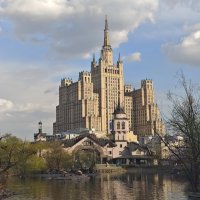 Московский зоопарк и высотка на Кудринской площади :: <<< Наташа >>>