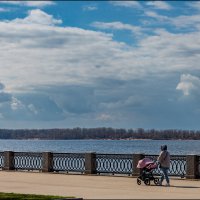 Погожий день в апреле :: Александр Тарноградский