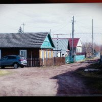 Деревенский дворик, в городе. :: Игорь Солдаткин