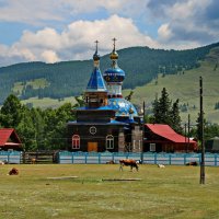 Храм Святаго Великомученика и целителя Пантелеймона в селе Балыктуюль. :: Ирина Нафаня
