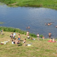 Купание в реке Сороть :: Олег Зоркий