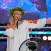 Из концертного; певица Александра Круглова. :: Евгений Седов