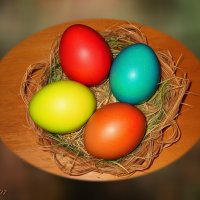 Для чего все эти краски, словно в старой доброй сказке? Мама всем дала ответы: «Пасха – праздник сам :: Freddy 97