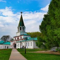 Весна в Коломенском :: Ольга 