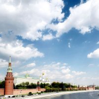 Огромное московское небо. :: Vladimir Semenchukov