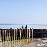 На новых волнорезах. :: Валерия Комова