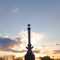 В Мариуполе открыт новый памятник :: Татьяна Пальчикова