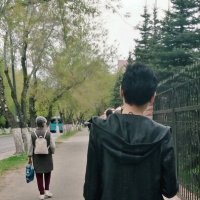 А девушка спешит... :: Андрей Хлопонин