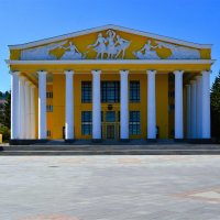 Чебоксары. Чувашский Государственный Академический драматический театр им. К.В. Иванова. :: Пётр Чернега