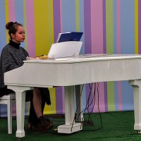 Рояль в Столешниковом переулке :: Анатолий Колосов