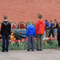 Поклонимся великим тем годам ... :: Николай Кондаков