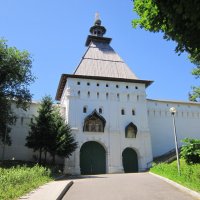 Звенигород. Врата монастыря :: Дмитрий Никитин