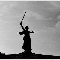 Мамаев курган :: Дмитрий И_