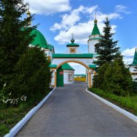 Чебоксары. Свято-Троицкий мужской монастырь. :: Пётр Чернега Чебоксары. Свято-Троицкий мужской монастырь. :: Пётр Чернега