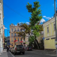 Городская Зарисовка :: юрий поляков