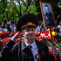 С ДНЕМПОБЕДЫ! :: Александр 