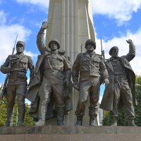 Поклонная гора, парк Победы :: Константин Анисимов Поклонная гора, парк Победы :: Константин Анисимов