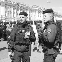 *** :: Виктор Никитенко