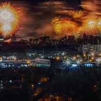 Салют над Москвой в честь 80 летия Великой Победы! :: Юрий Яньков Салют над Москвой в честь 80 летия Великой Победы! :: Юрий Яньков