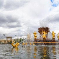 Где то на ВДНХ :: юрий поляков Где то на ВДНХ :: юрий поляков