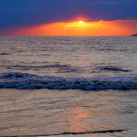 Облака еле дают солнцу светиться :: Георгий А Облака еле дают солнцу светиться :: Георгий А