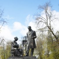 Памятник художнику Венецианову - местному уроженцу :: Gen 