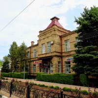 Школа " 1 г.Благодарного Ставропольского края где училась Бершанская Е.Д. :: Evgeny Mameev