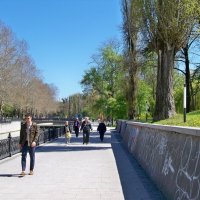 На  набережной  Салгира :: Валентин Семчишин