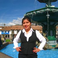 Девушка у фонтана Инка в перуанском городе Куско. :: unix (Илья Утропов)