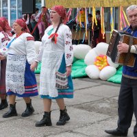 Народные артисты исполняют частушки :: Евгений 