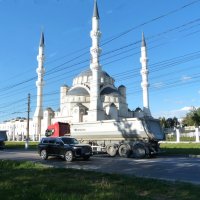 Соборная  мечеть в Марьино :: Валентин Семчишин