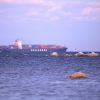 Судно в фарватере :: Танзиля Завьялова