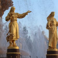 Фонтан "Дружба народов" :: Валентина Подгорная