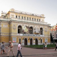 Театр драмы им. М. Горького :: Александр Ильчевский 