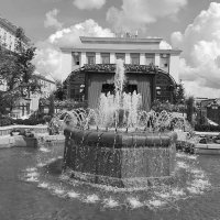 Фонтан на площади Тверской :: Дмитрий Никитин Фонтан на площади Тверской :: Дмитрий Никитин