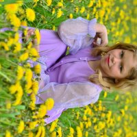 Кудряшка в одуванчиках :: Джексон 